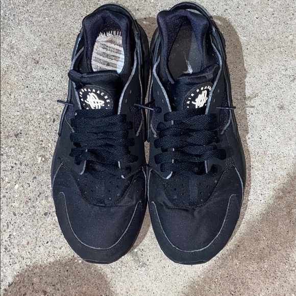black huaraches - Picture 4 of 6